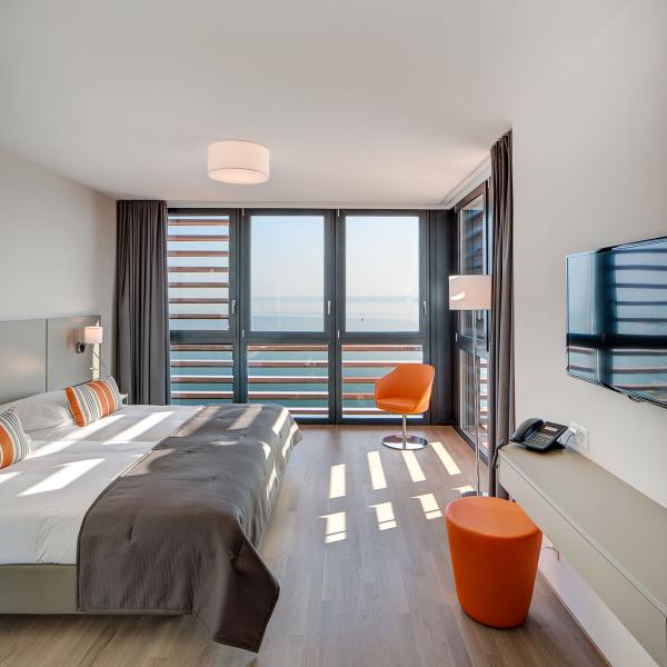 Lake-Geneva-Hotel